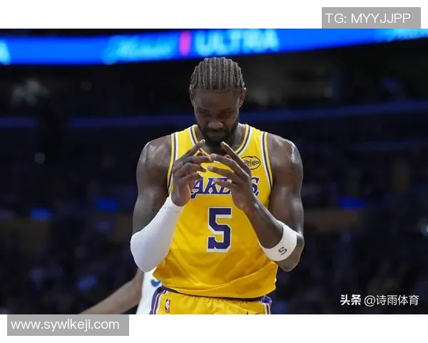 2017年12月10日湖人与黄蜂激战回顾：精彩瞬间与比赛亮点分析