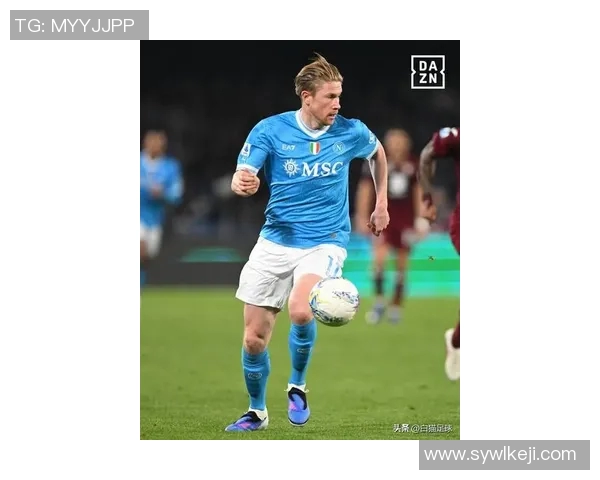 德布劳内:足坛天才中场的荣耀与挑战之路 德布劳内:足坛天才中场的荣耀与挑战之路