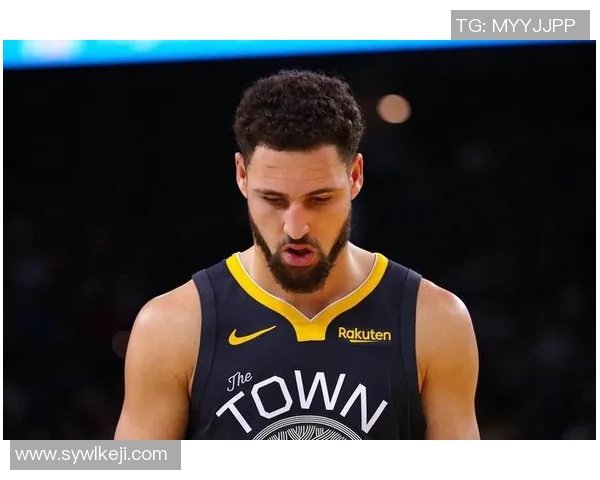 篮网队与勇士队激战正酣谁能在这场对决中笑到最后 篮网队与勇士队激战正酣谁能在这场对决中笑到最后